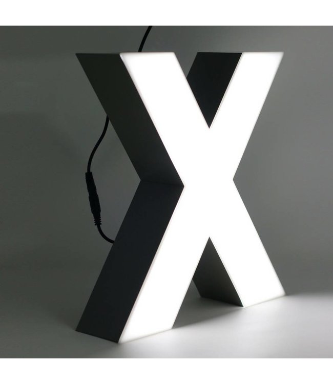 Quizzy LED Letter X