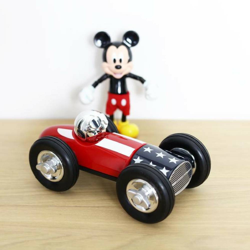 PLAYFOREVER "Bonnie" Race Car I LOVE DESIGN