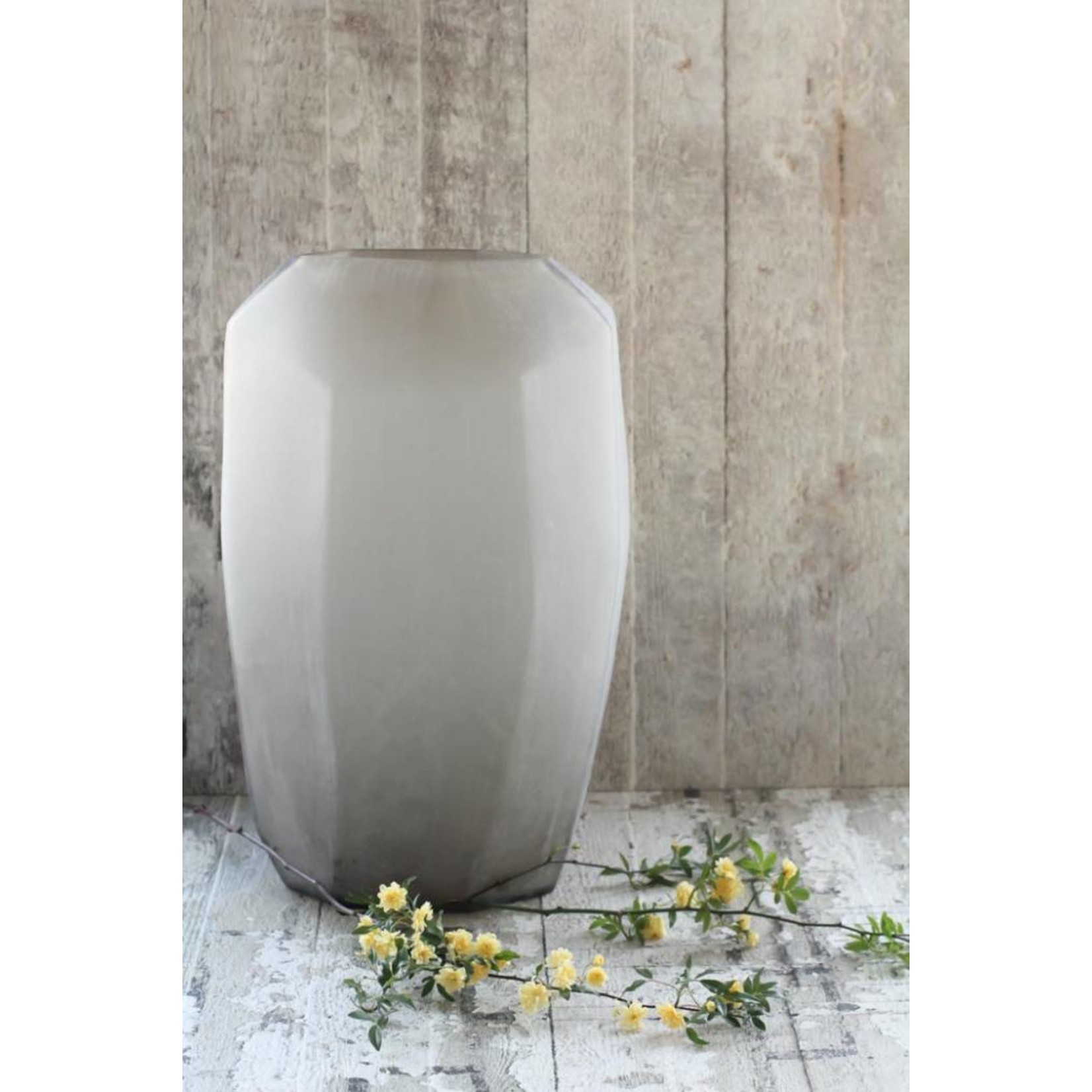 Guaxs Vase Cubistic Tall | smoke grey
