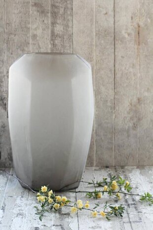 Guaxs Vase Cubistic Tall | smoke grey Guaxs Vase Cubistic Tall | smoke grey