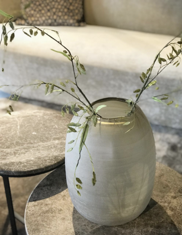 Guaxs Enormous Belly Vase | Smokegrey Guaxs Enormous Belly Vase | Smokegrey