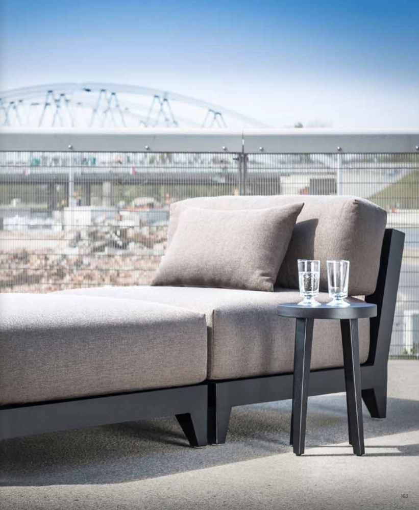 GOMMAIRE Outdoor | Organic Living Ottoman Mia | Aluminum Matte Black + Cushion