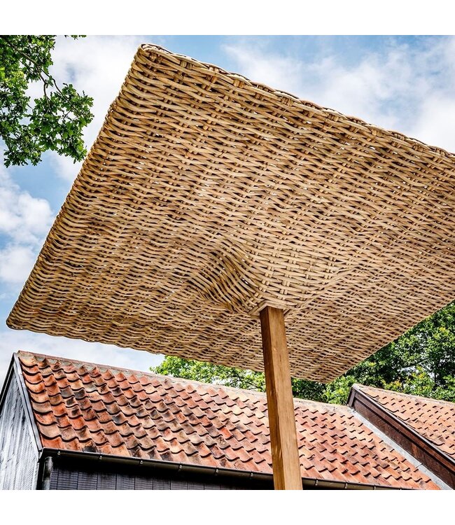 GOMMAIRE Outdoor Meubels | Organic Living Parasol Yasmin | CL PE Wicker Natural / Teak & Concrete