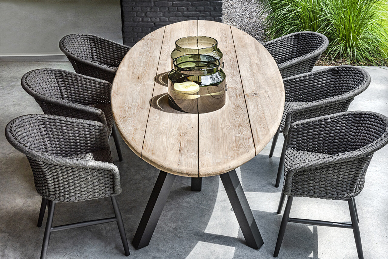 GOMMAIRE Outdoor | Organic Living Table Samuel | Reclaimed Teak Natural Grey & Aluminium Matte Black