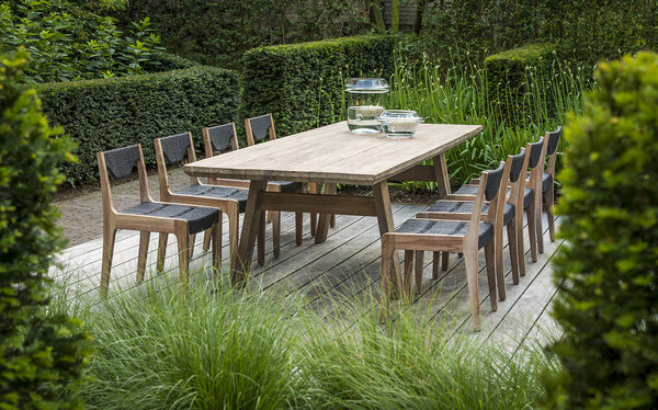 GOMMAIRE Outdoor | Organic Living Table Mia Large | Teck recyclé Gris naturel