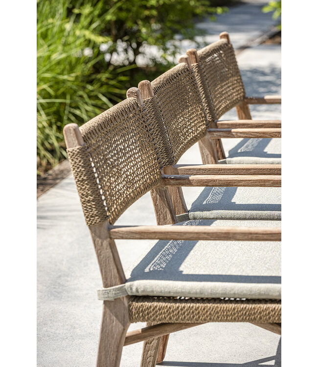 GOMMAIRE Outdoor Meubels | Organic Living Lenestol Fiona | Teak Naturgrå / PE-flettet antikk marihuana