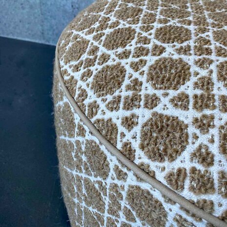 Evolution 21 Cannage Sand | Pouf Scott Evolution 21 Cannage Sand | Pouf Scott