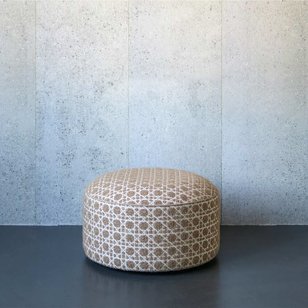Evolution 21 Cannage Sand | Pouf Scott Evolution 21 Cannage Sand | Pouf Scott