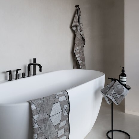 Evolution 21 Coup De Foudre | Bath Linen Limited Edition Box Evolution 21 Coup De Foudre | Bath Linen Limited Edition Box