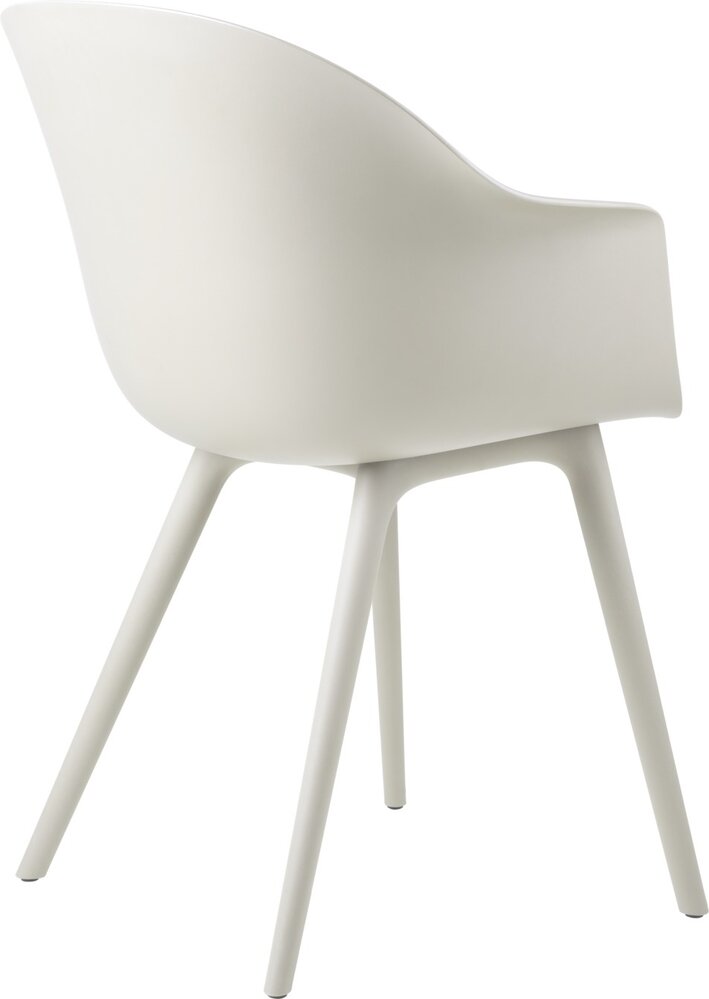 Gubi Silla de comedor de murciélago | Blanco Alabastro Gubi Silla de comedor de murciélago | Blanco Alabastro