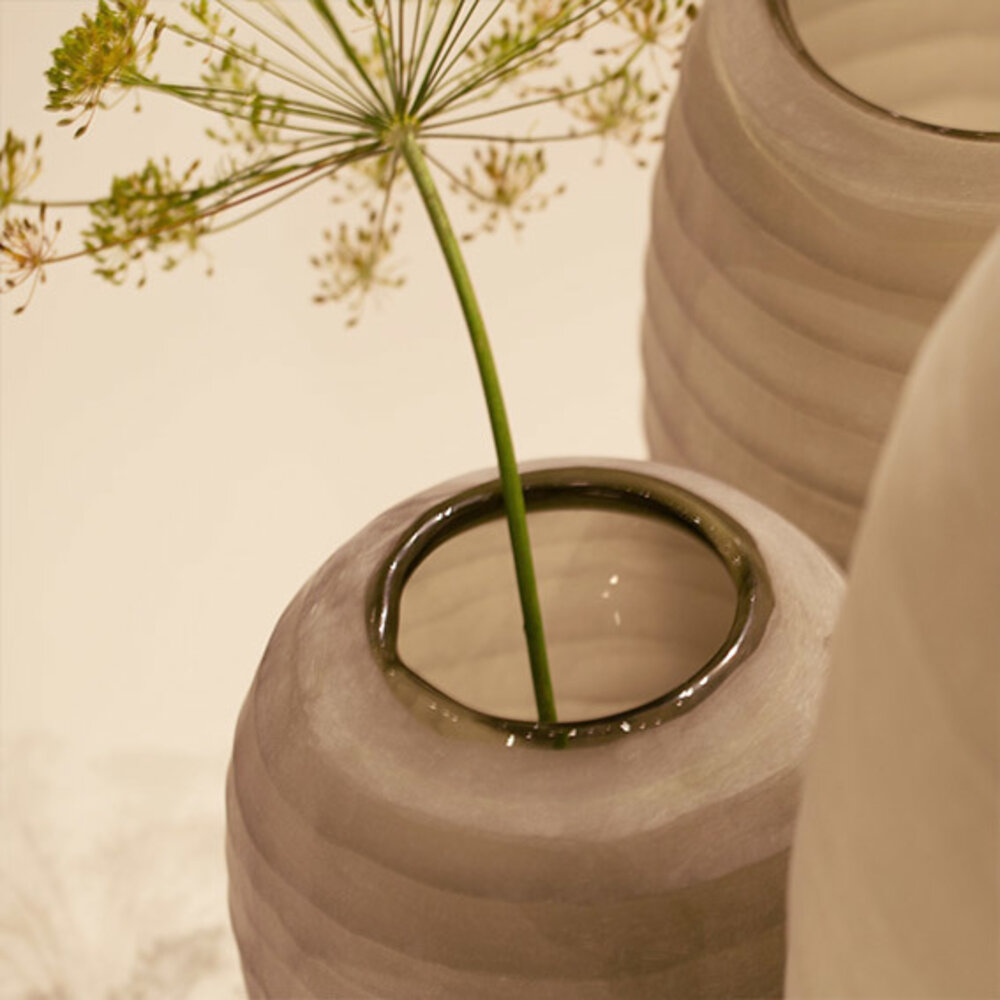 Guaxs Florero Vientre XL | humo gris Guaxs Florero Vientre XL | humo gris