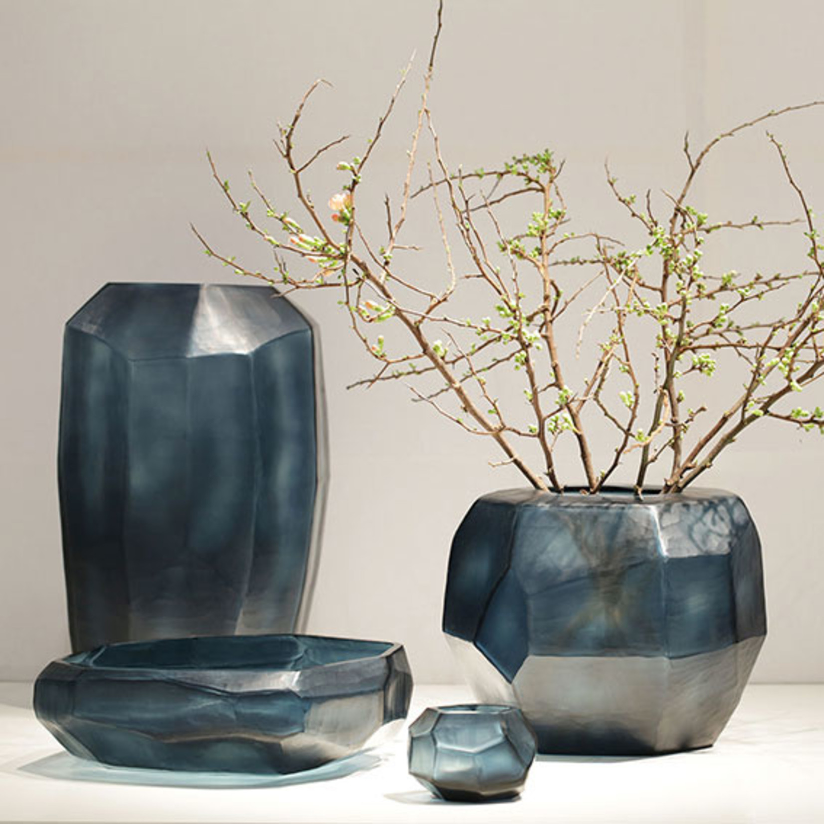 Guaxs Vase Cubiste Rond | Bleu océan / Indigo