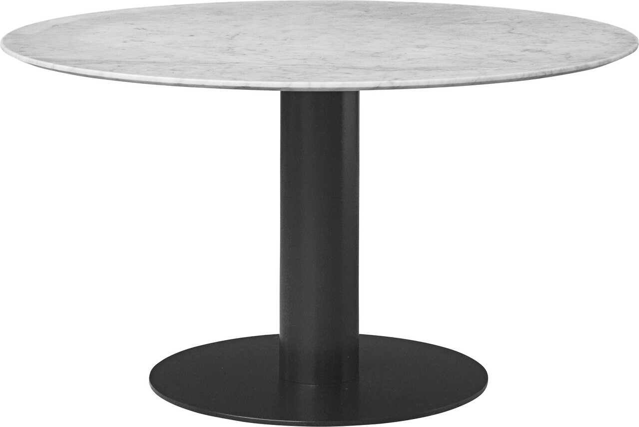 Gubi Mesa de comedor 2.0 | Mármol de Carrara blanco y base negra 130 cm Gubi Mesa de comedor 2.0 | Mármol de Carrara blanco y base negra 130 cm