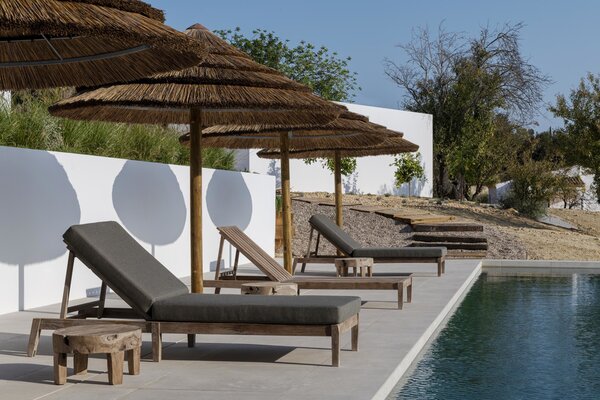 GOMMAIRE Outdoor | Organic Living Cama Sunny Copenhague | Teca gris natural