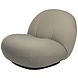 Gubi Pacha Lounge Chair | Vollständig gepolstertes Vidar- und schwarzes, halbmattes Gestell, drehbar Gubi Pacha Lounge Chair | Vollständig gepolstertes Vidar- und schwarzes, halbmattes Gestell, drehbar
