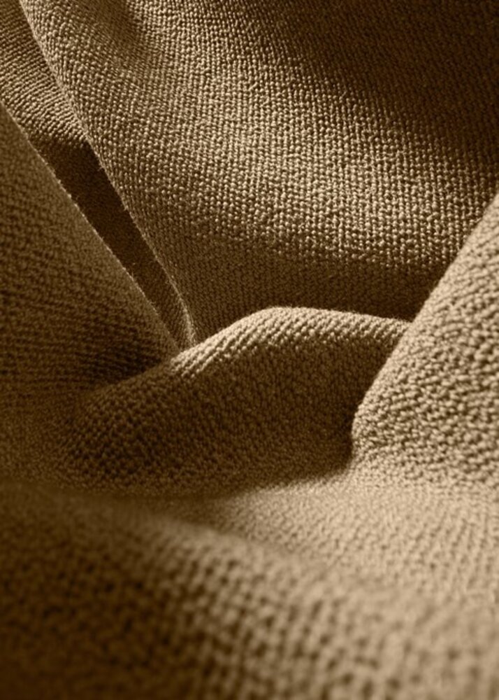 Gubi Pacha Lounge Chair | Vollständig gepolstertes Vidar und schwarzes, halbmattes Gestell Gubi Pacha Lounge Chair | Vollständig gepolstertes Vidar und schwarzes, halbmattes Gestell