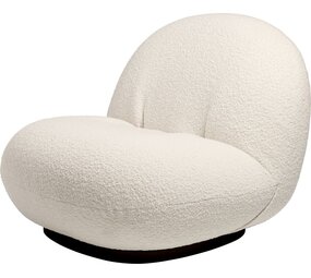 Gubi Sillón Pacha | Karakorum completamente tapizado y base negra semimate Gubi Sillón Pacha | Karakorum completamente tapizado y base negra semimate