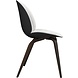 Gubi Chaise de salle à manger Beetle | Façade Tissu Bouclé Clair, Piétement Laqué Mat Chêne Noir & Fumé Gubi Chaise de salle à manger Beetle | Façade Tissu Bouclé Clair, Piétement Laqué Mat Chêne Noir & Fumé