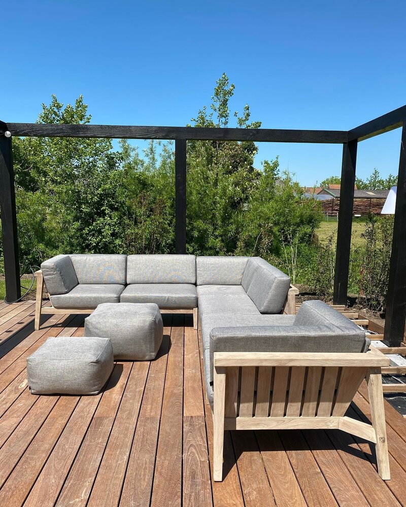 GOMMAIRE Outdoor | Organic Living Ottomane Kopenhagen | Teakholz Naturgrau