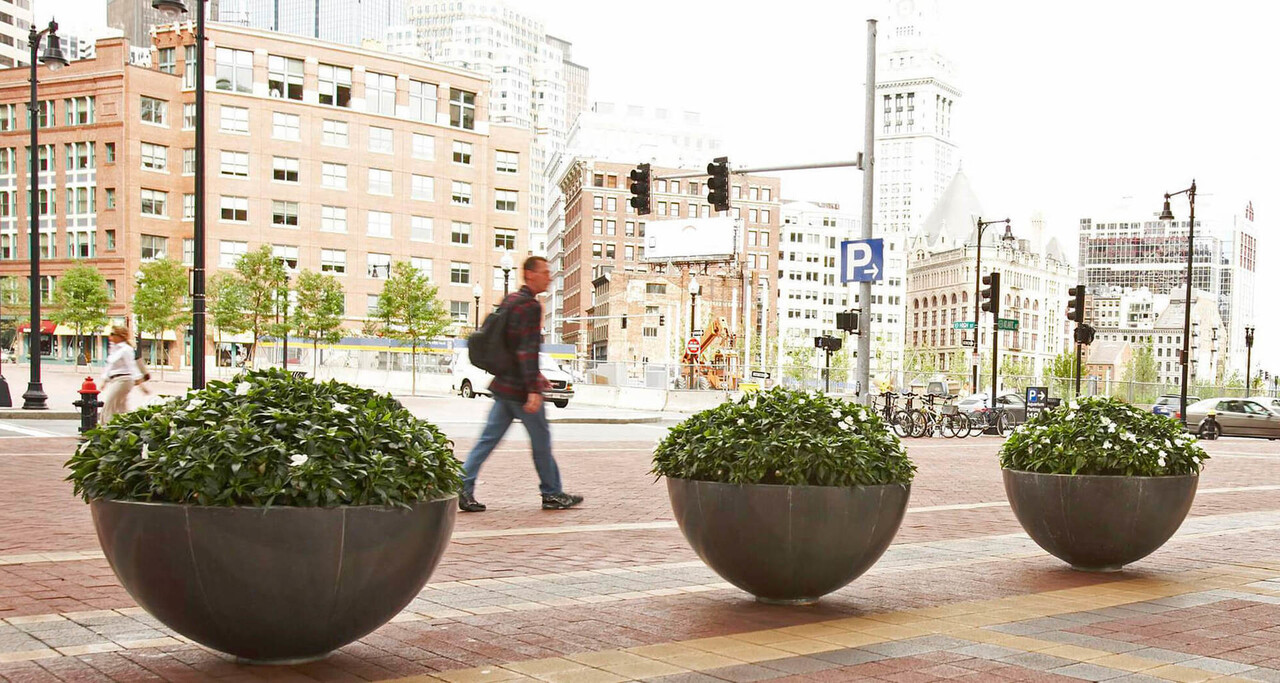 DOMANI HALVSKÅL I SINK DOMANI HALVSKÅL I SINK