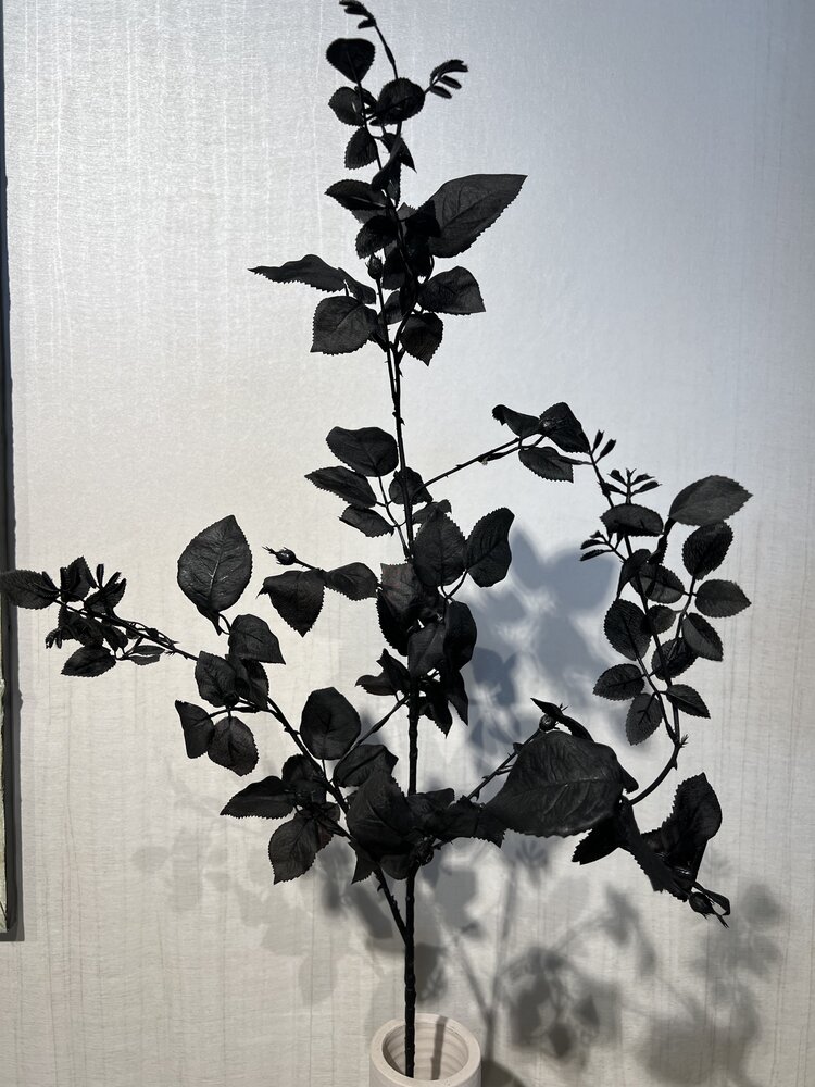 SILK-KA Bladgren Svart | 127 cm SILK-KA Bladgren Svart | 127 cm