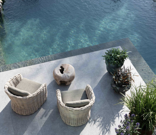 GOMMAIRE - Organic Living - Design Furniture  Poltrona Feline | CL PE Wicker Natural