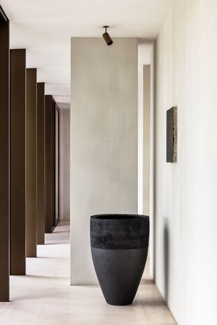 DOMANI PARIS | Natural Black 80 DOMANI PARIS | Natural Black 80