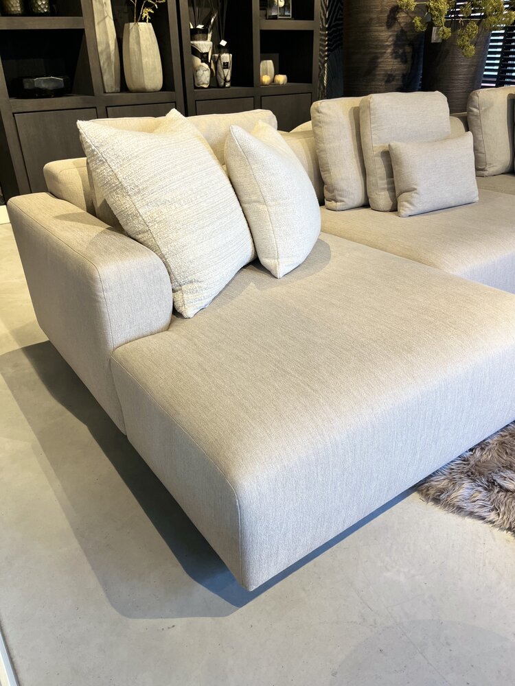 Develius | 3 éléments + 7 coussins Develius | 3 éléments + 7 coussins