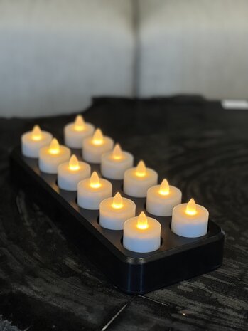 NU PUUR & GROEN 12 Luksus oppladbare LED-telys NU PUUR & GROEN 12 Luksus oppladbare LED-telys