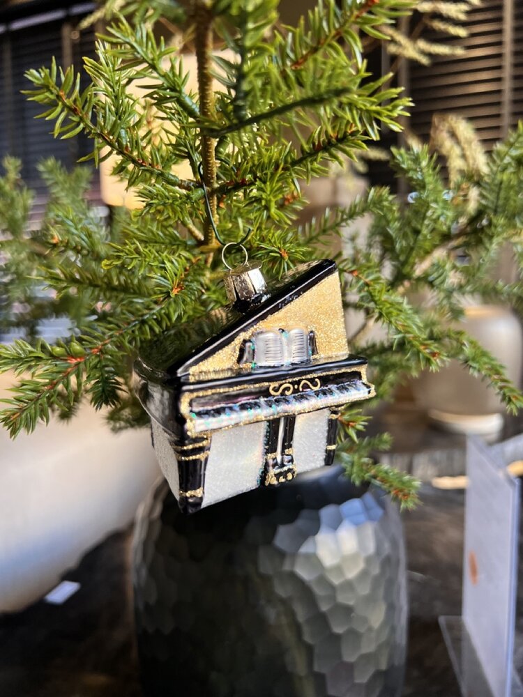 Old World Christmas Baby Grand Piano | Christmas ornament Old World Christmas Baby Grand Piano | Christmas ornament