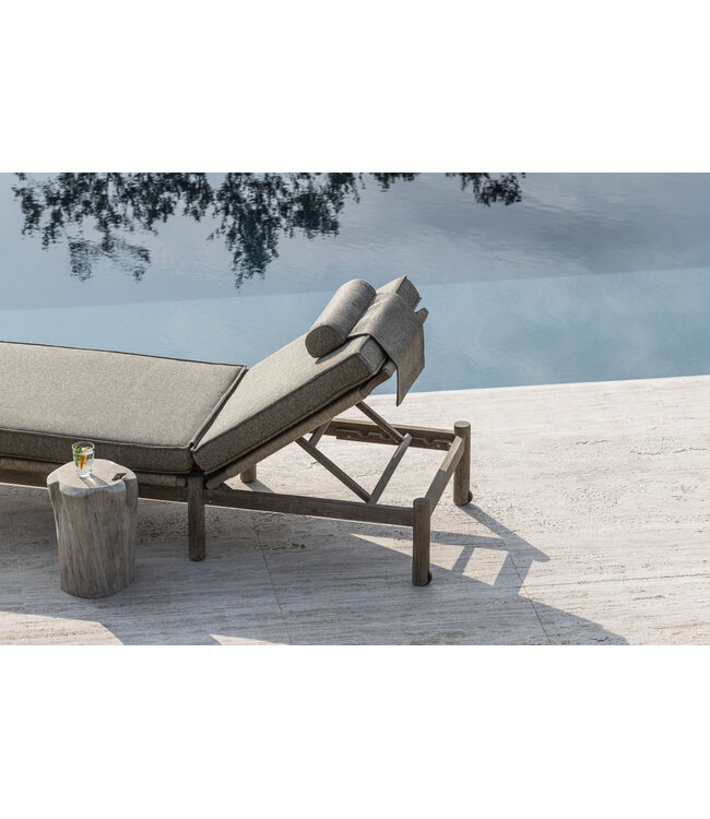 GOMMAIRE Outdoor Meubels | Organic Living Solseng Mieke inkl. hjul | Teak naturgrå / PE-flettet sand