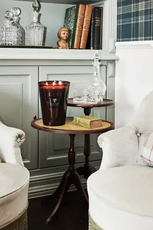 Baobab Collection Vela perfumada Les Prestigieuses Encre de Chine | Máximo 24 Baobab Collection Vela perfumada Les Prestigieuses Encre de Chine | Máximo 24