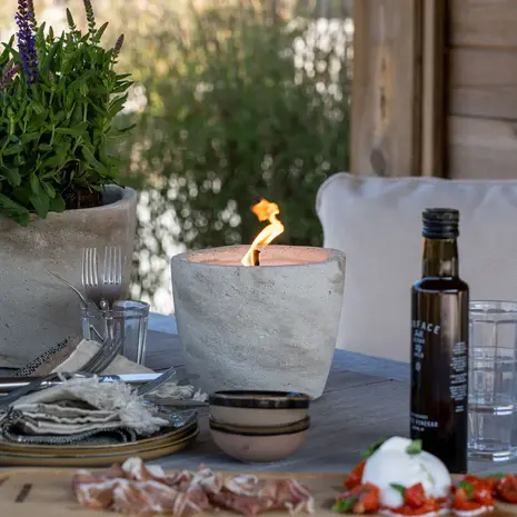 Mon Dada Candela Urban Outdoor Media | Ecru Mon Dada Candela Urban Outdoor Media | Ecru