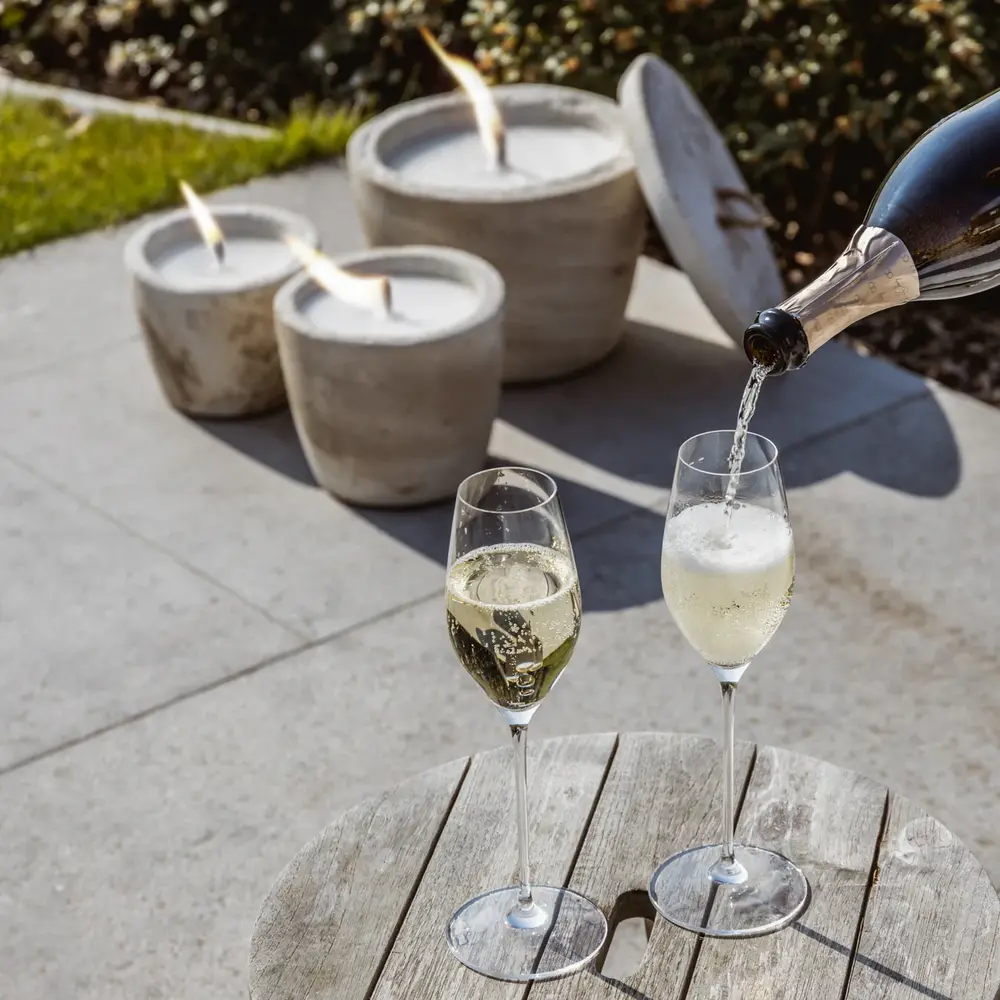 Mon Dada Vela de exterior urbana mediana | Crudo Mon Dada Vela de exterior urbana mediana | Crudo