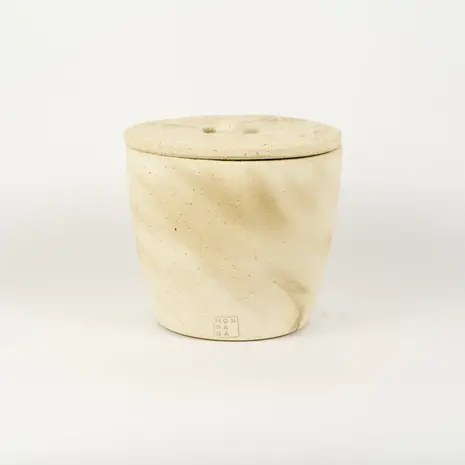 Mon Dada Urban utendørs stearinlys Stor | Ecru Mon Dada Urban utendørs stearinlys Stor | Ecru