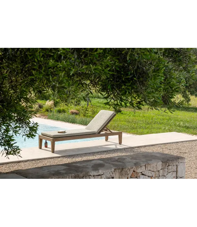 GOMMAIRE Outdoor Meubels | Organic Living Sonnenliege Lisa inkl. Rollen | Teak Naturgrau / PE-Geflecht Antikgrün