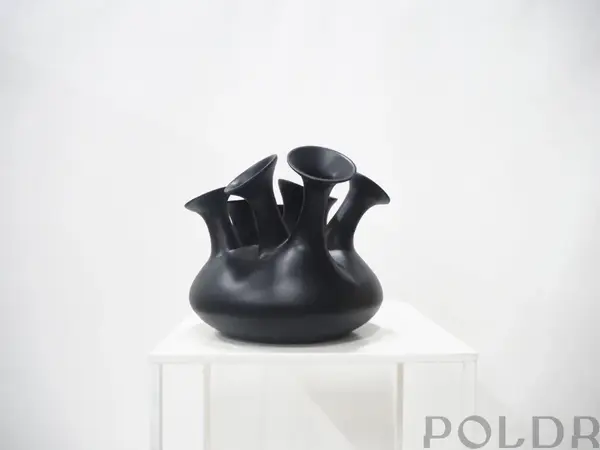 POLDR Design Gelévase | Matt svart POLDR Design Gelévase | Matt svart