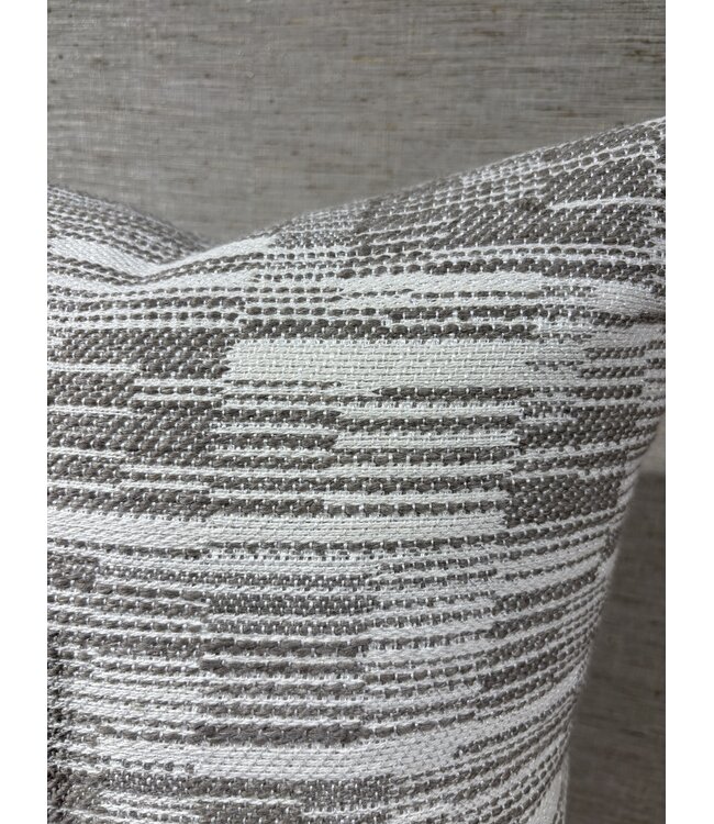 NU PUUR & GROEN Metafor Varm Taupe | 50 x 50 cm