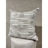 NU PUUR & GROEN Metapher Warmes Taupe | 50 x 50 cm NU PUUR & GROEN Metapher Warmes Taupe | 50 x 50 cm