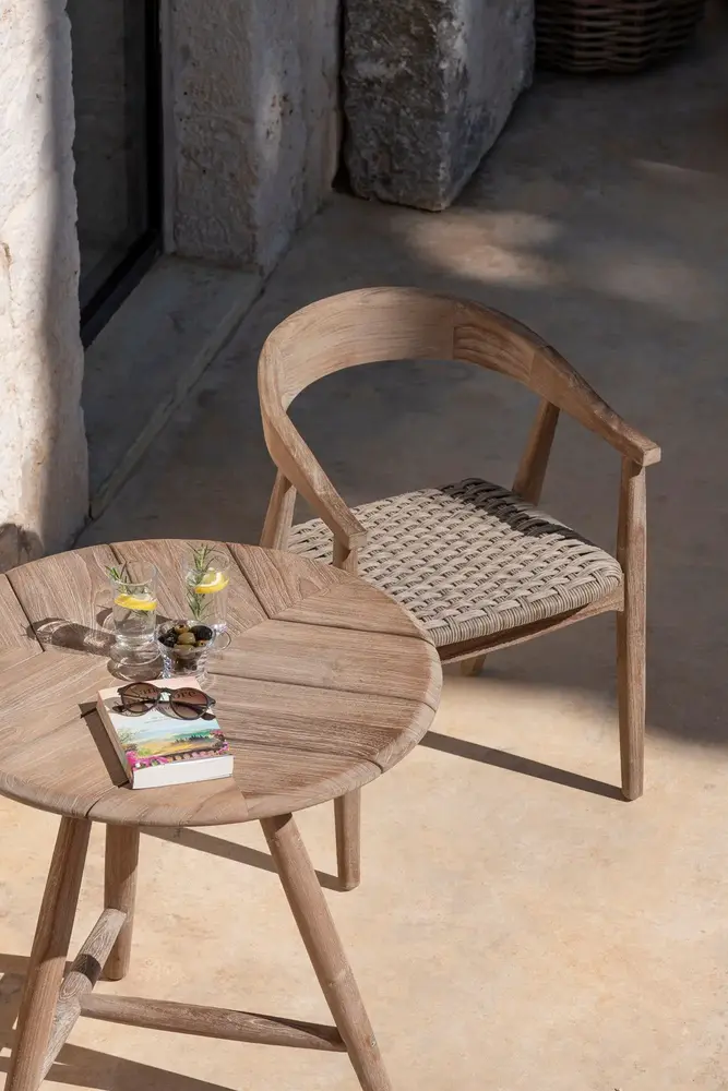 GOMMAIRE Outdoor | Organic Living Fauteuil Faye en osier | Teck gris naturel