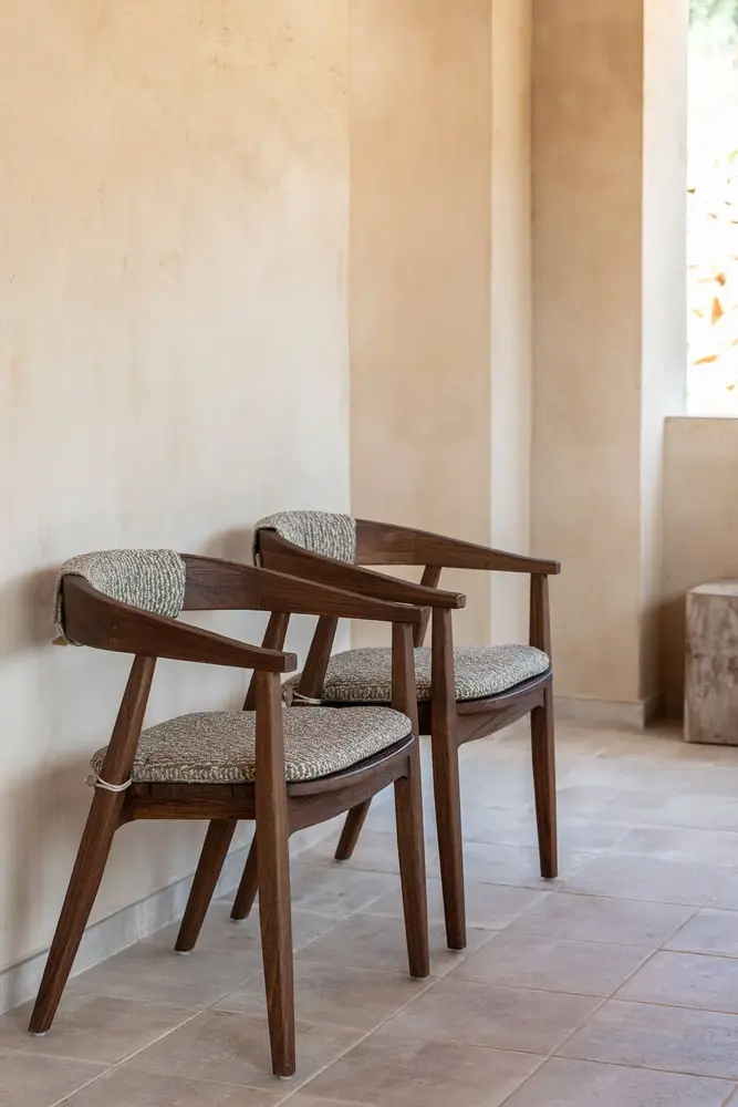 GOMMAIRE - Organic Living - Design Furniture  Sillón Faye | Teca con tinte marrón Emas