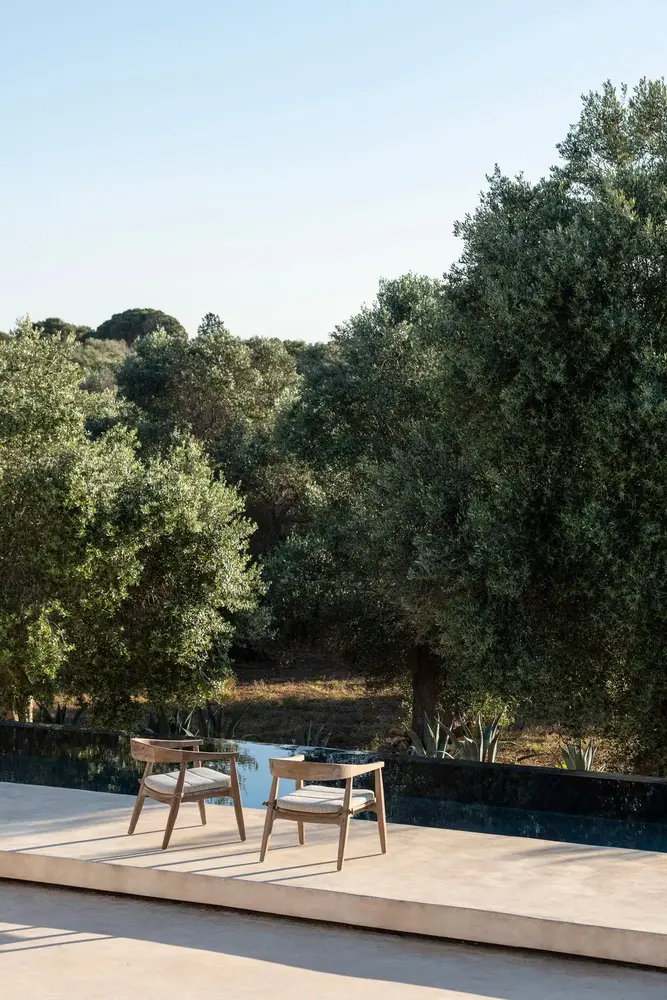 GOMMAIRE Outdoor | Organic Living Easy Chair Faye | Teak Natural Grey