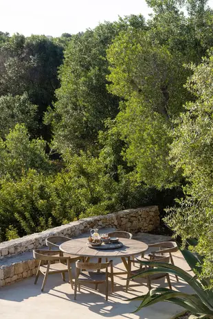 GOMMAIRE - Organic Living - Design Furniture Platine vinyle Lazy Faye | Teck gris naturel GOMMAIRE - Organic Living - Design Furniture Platine vinyle Lazy Faye | Teck gris naturel