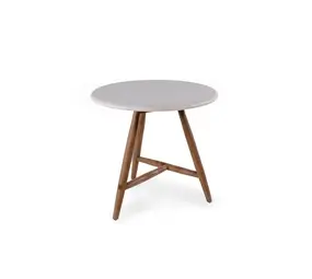 GOMMAIRE - Organic Living - Design Furniture Bistro rundt bord Faye | Teak trebeis Emas brun / betongplate GOMMAIRE - Organic Living - Design Furniture Bistro rundt bord Faye | Teak trebeis Emas brun / betongplate