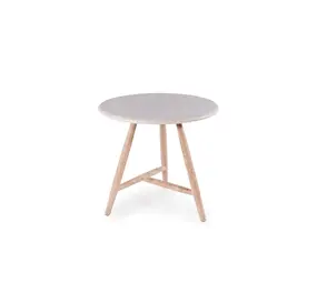 GOMMAIRE - Organic Living - Design Furniture Mesa de comedor baja redonda de bistró Faye | Teca gris natural / Superficie de hormigón GOMMAIRE - Organic Living - Design Furniture Mesa de comedor baja redonda de bistró Faye | Teca gris natural / Superficie de hormigón