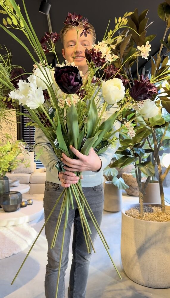 SILK-KA Artificial flower bouquet "White & Burgundy Tulips"
