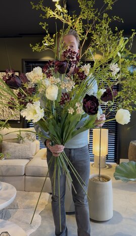 SILK-KA Kunst bloemen boeket " White & Burgundy Tulips '' SILK-KA Kunst bloemen boeket " White & Burgundy Tulips ''