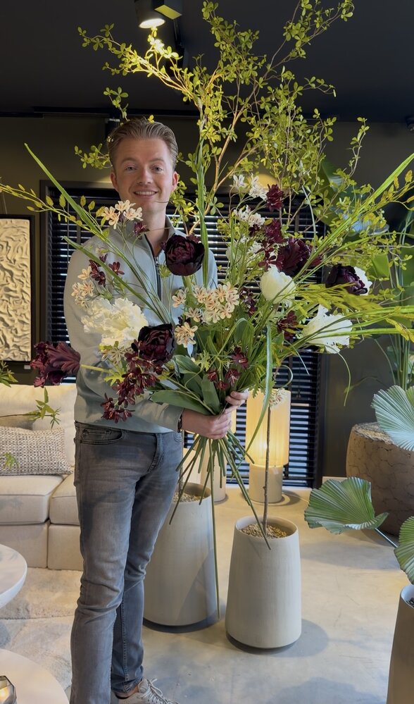 SILK-KA Kunstig blomsterbukett "Hvite og burgunderrøde tulipaner" SILK-KA Kunstig blomsterbukett "Hvite og burgunderrøde tulipaner"