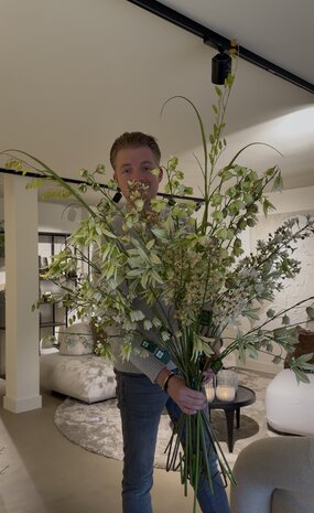 SILK-KA Kunstig blomsterbukett "Luksuriøs vår" SILK-KA Kunstig blomsterbukett "Luksuriøs vår"