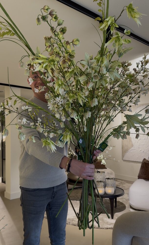 SILK-KA Kunstig blomsterbukett "Luksuriøs vår" SILK-KA Kunstig blomsterbukett "Luksuriøs vår"